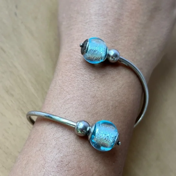 VINTAGE STERLING SILVER COIL WRAP CUFF BRACELET FROSTED AQUA BLUE MURANO GLASS - Picture 5 of 16